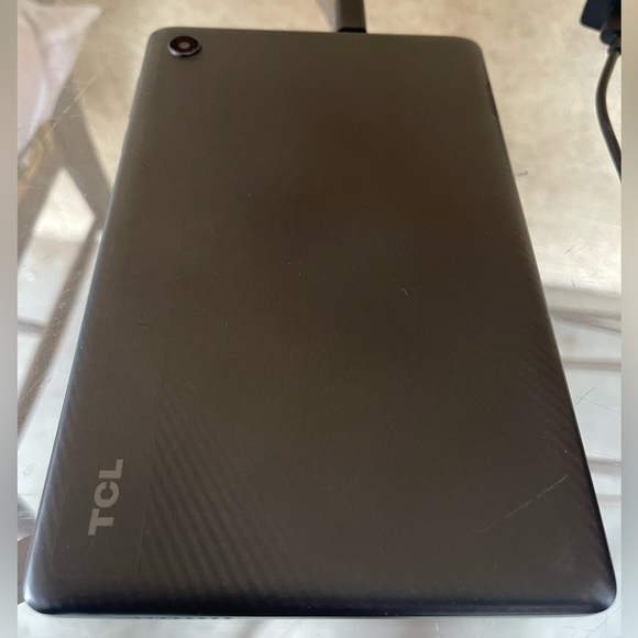 7inch Android Tablet (unlocked) - Picture 2 of 2